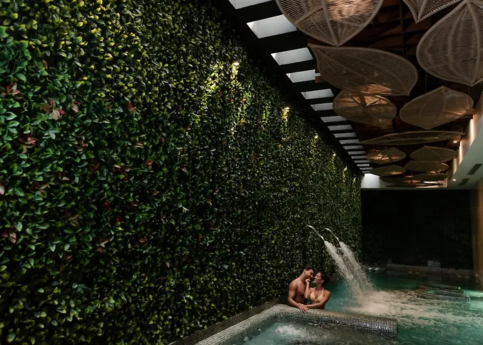 Reef 28 & Spa (Adults Only)Spa Hotel